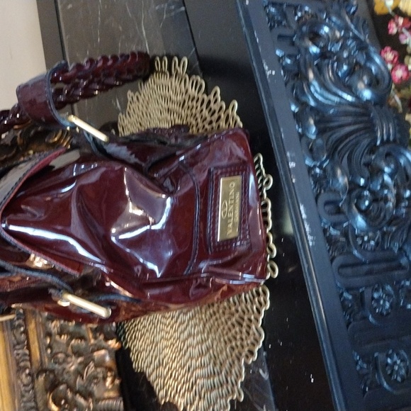 Valentino Garavani Handbag Burgundy patent Leather Braided Handle SOLD SOLD SOLD - Picture 6 of 15